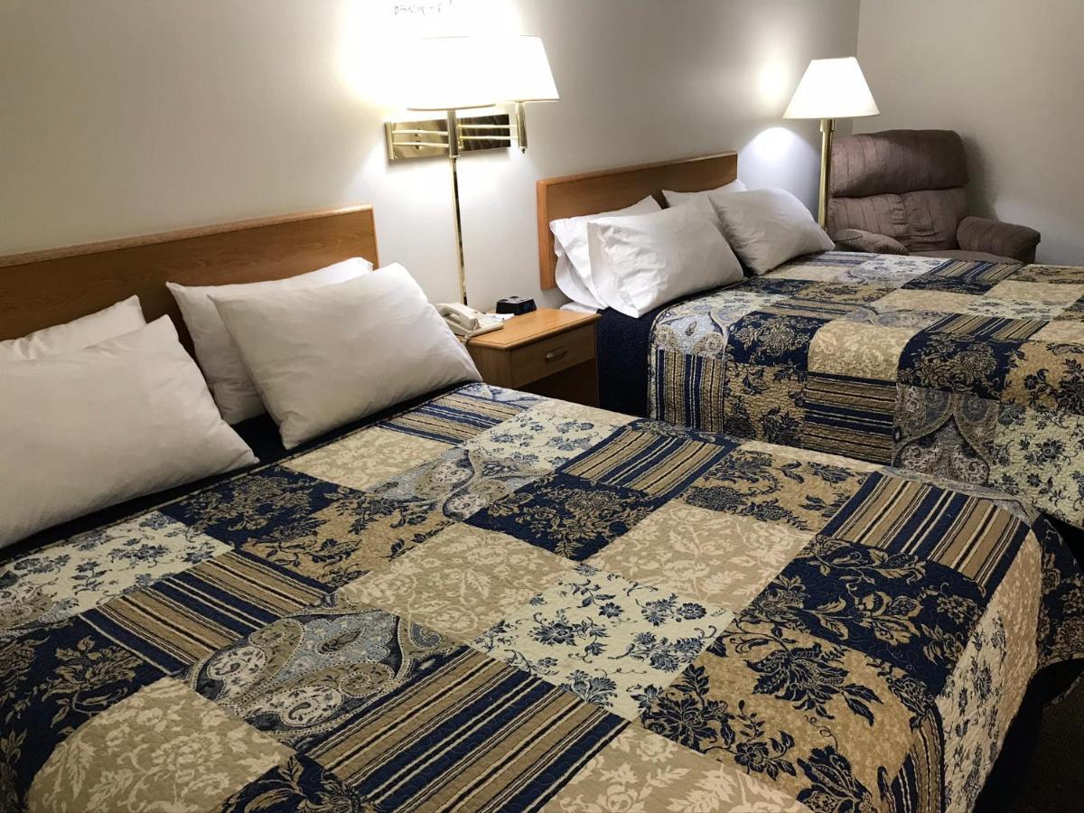 Dutch Country Inn Kalona Ngoại thất bức ảnh