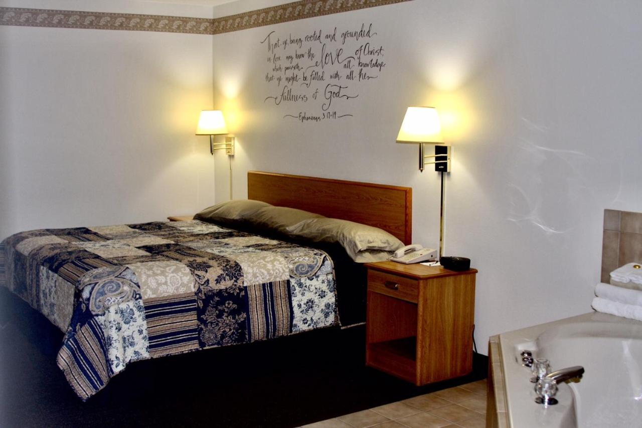 Dutch Country Inn Kalona Ngoại thất bức ảnh