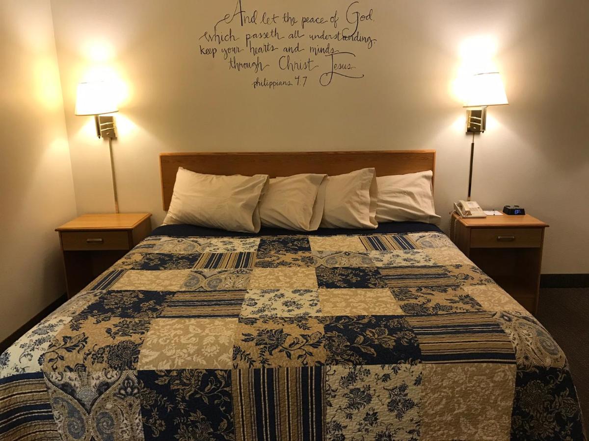 Dutch Country Inn Kalona Ngoại thất bức ảnh