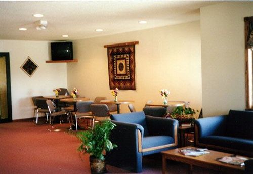 Dutch Country Inn Kalona Ngoại thất bức ảnh